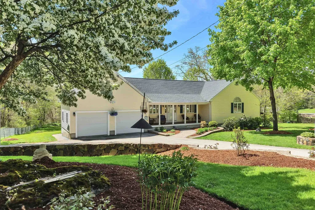 4 Barker Road Windham NH 03087