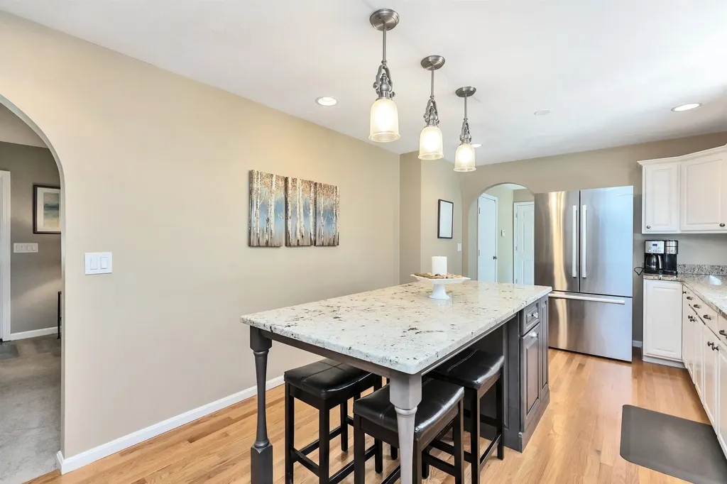 4 Barker Road Windham NH 03087