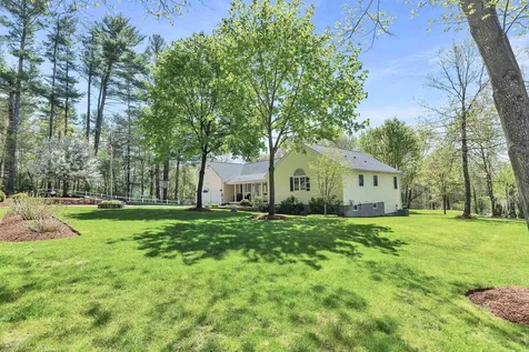 4 Barker Road Windham NH 03087