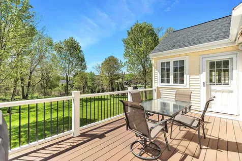 4 Barker Road Windham NH 03087