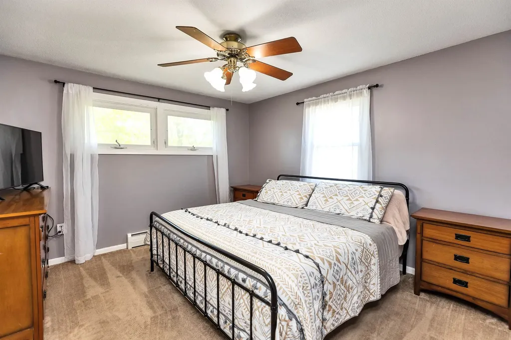 71 Cox Street Nashua NH 03064