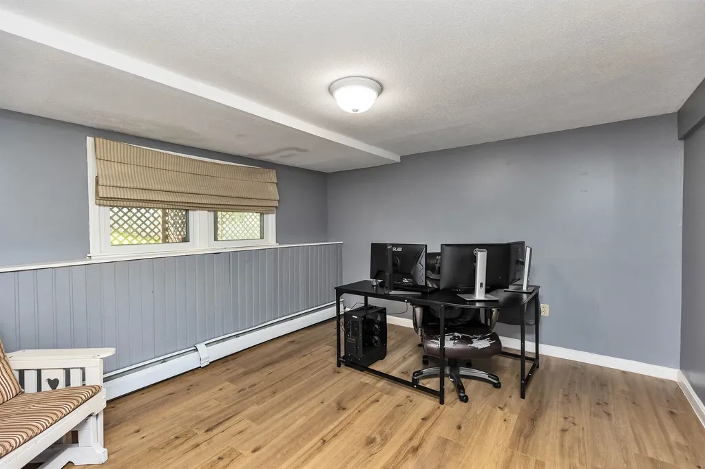 71 Cox Street Nashua NH 03064