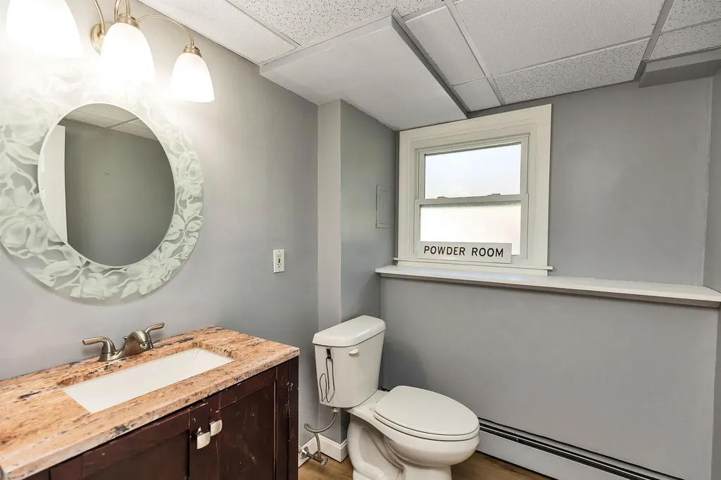 71 Cox Street Nashua NH 03064