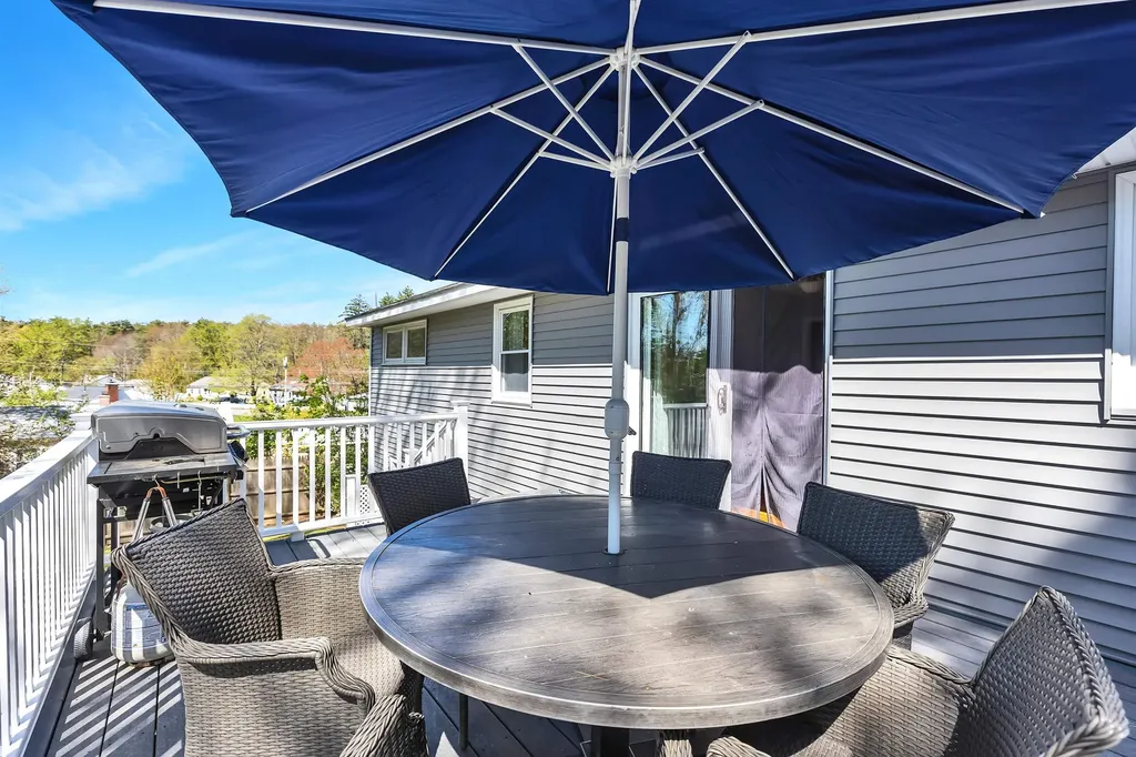 71 Cox Street Nashua NH 03064