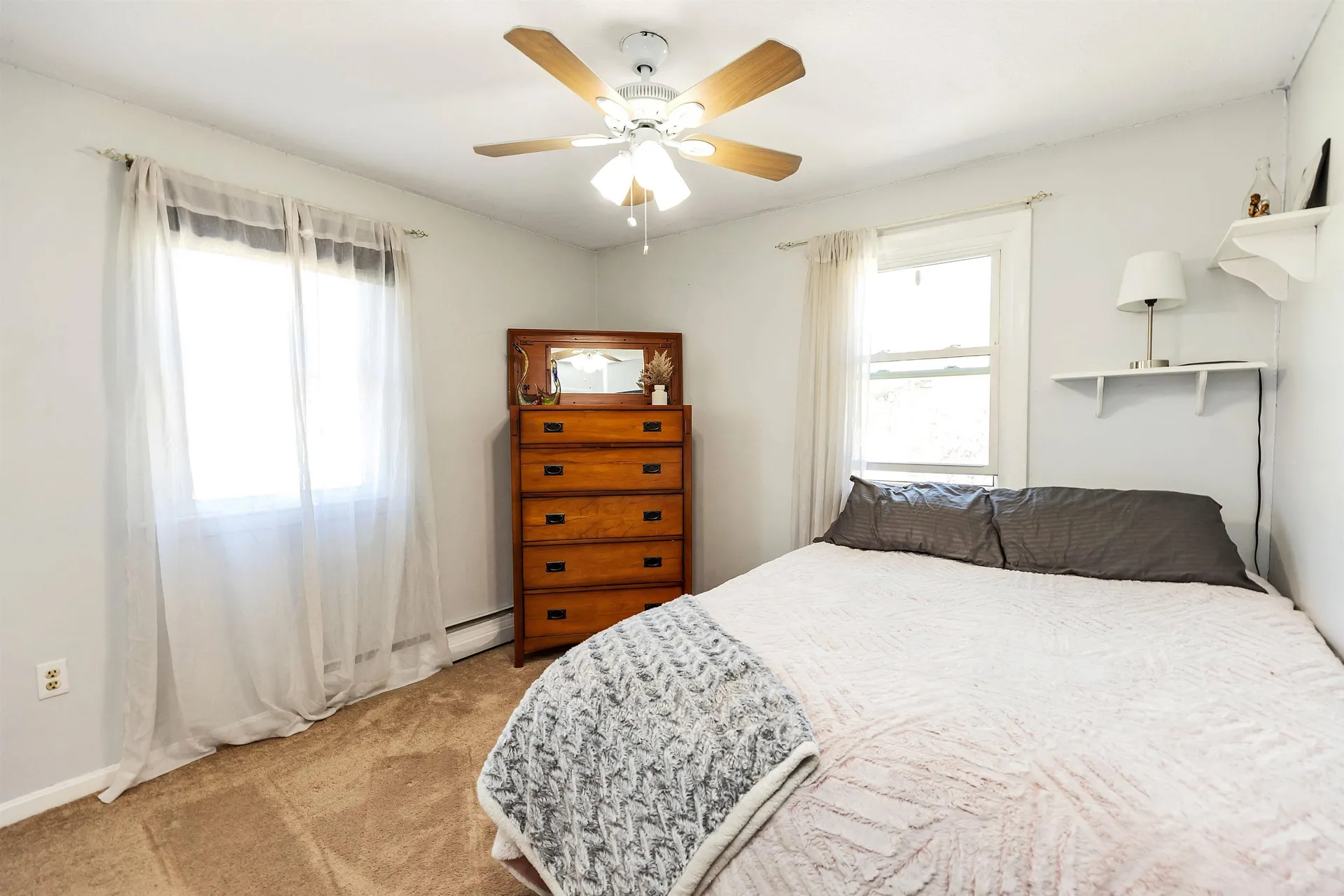 71 Cox Street Nashua NH 03064