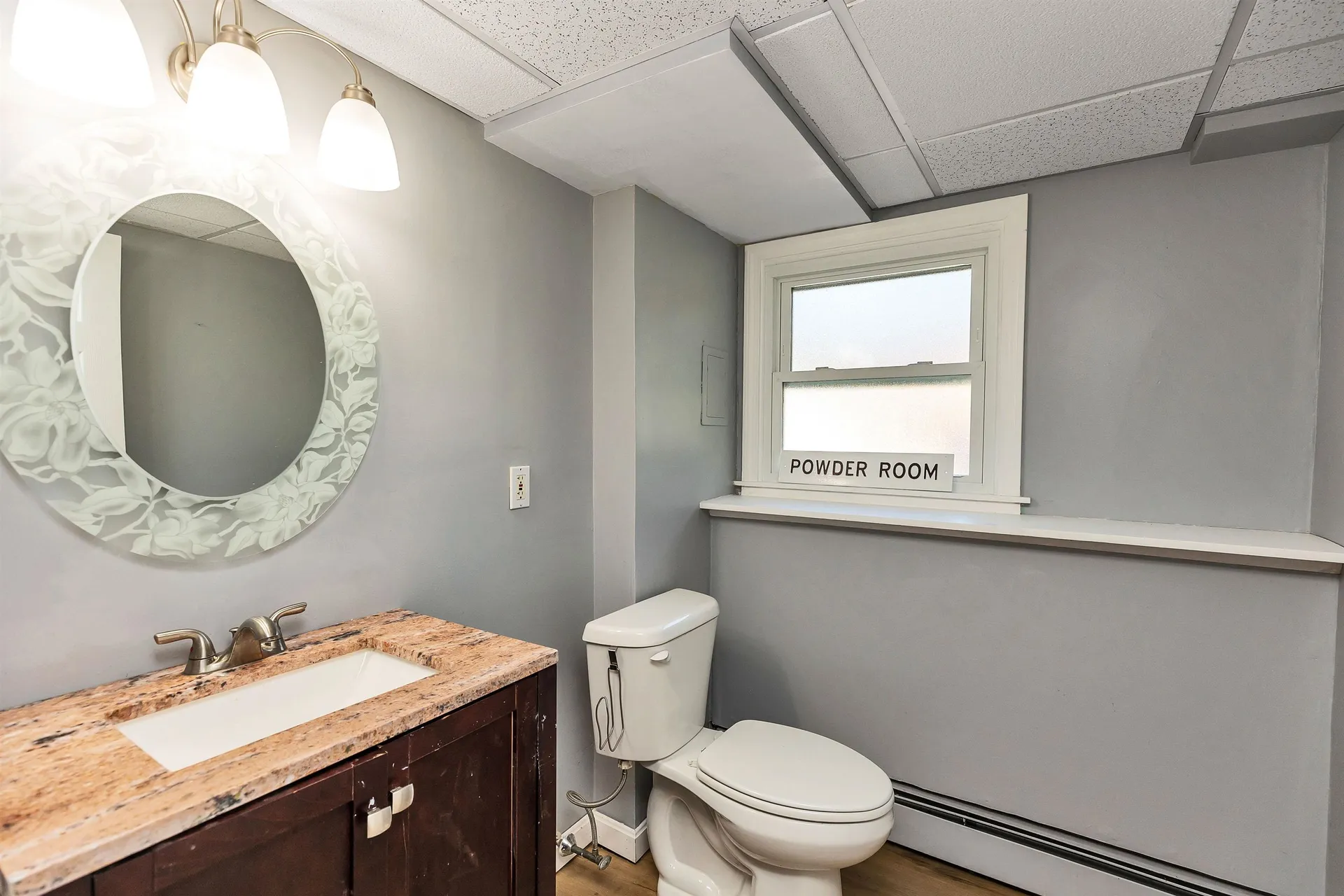 71 Cox Street Nashua NH 03064