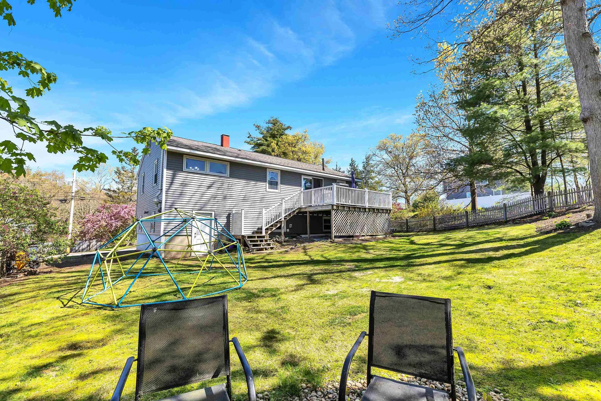 71 Cox Street Nashua NH 03064