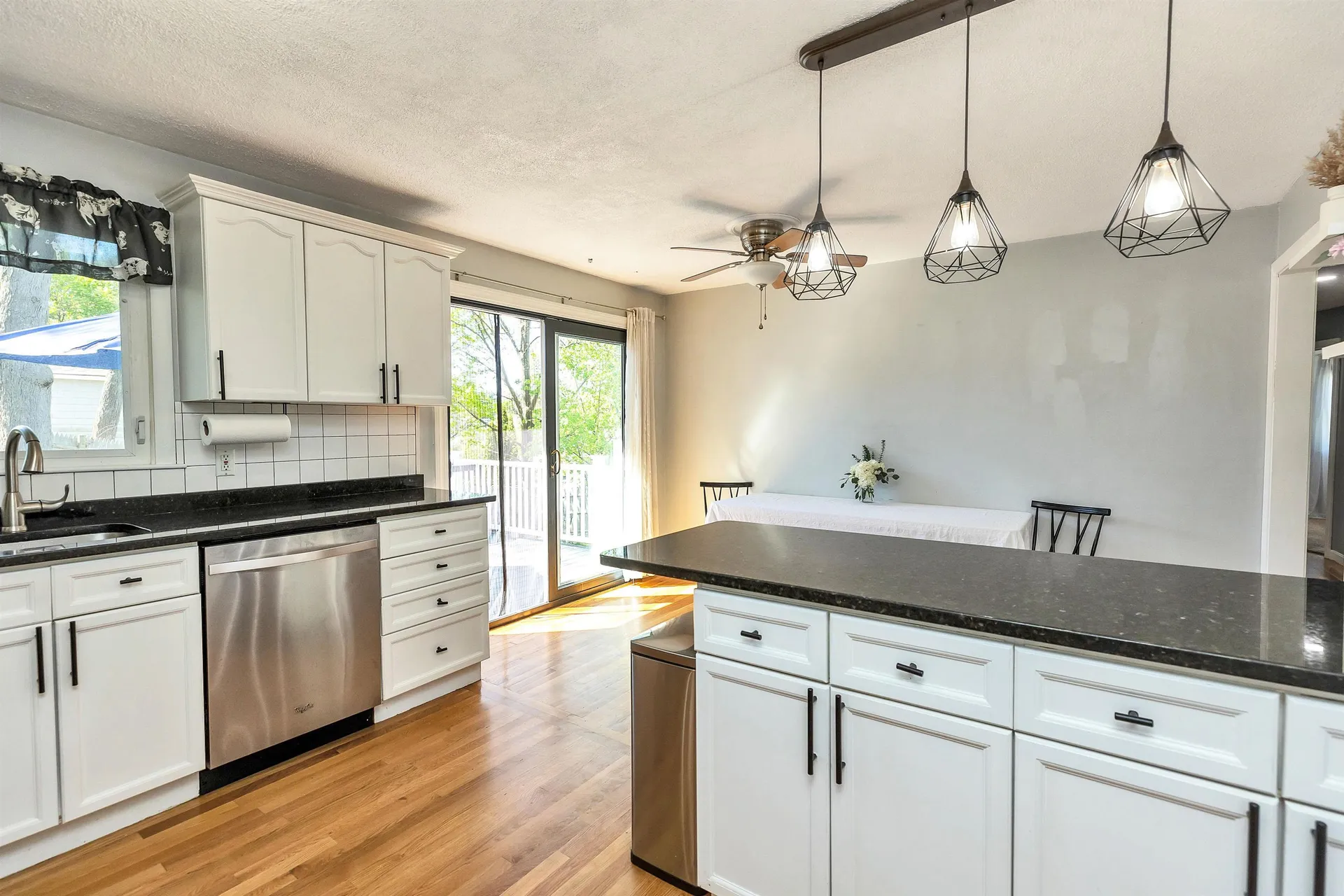 71 Cox Street Nashua NH 03064