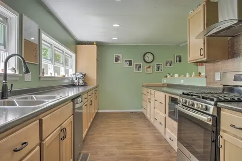 25 Mountain View Road Walpole NH 03609