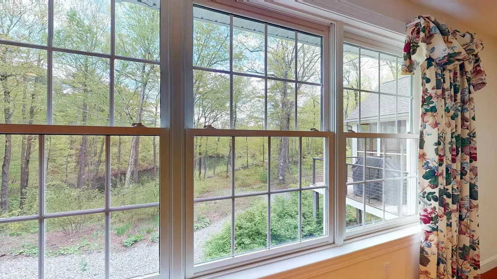 71 Little Pond Road Concord NH 03301