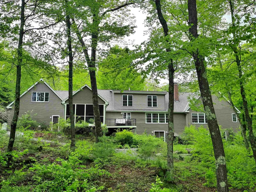 71 Little Pond Road Concord NH 03301