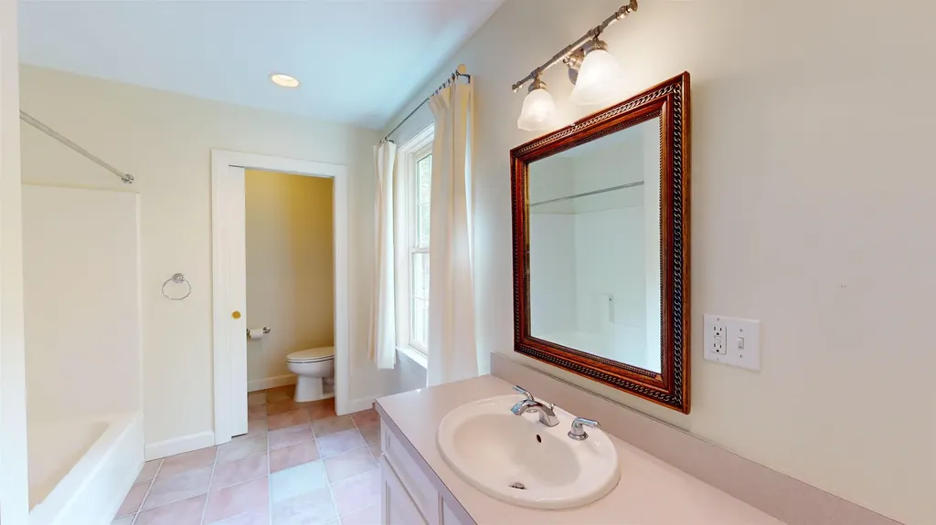 71 Little Pond Road Concord NH 03301