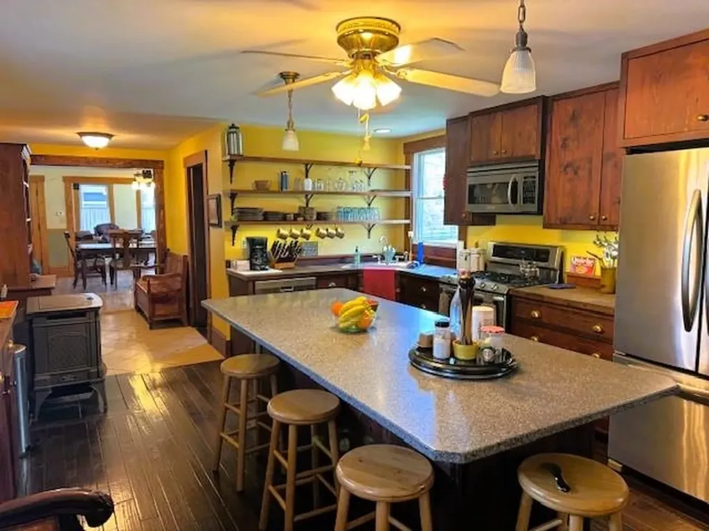 15 Northfield Road Hinsdale NH 03451
