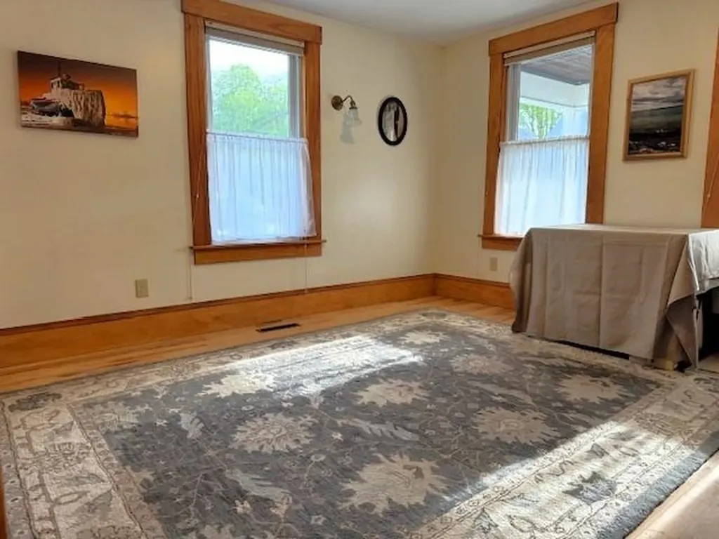 15 Northfield Road Hinsdale NH 03451