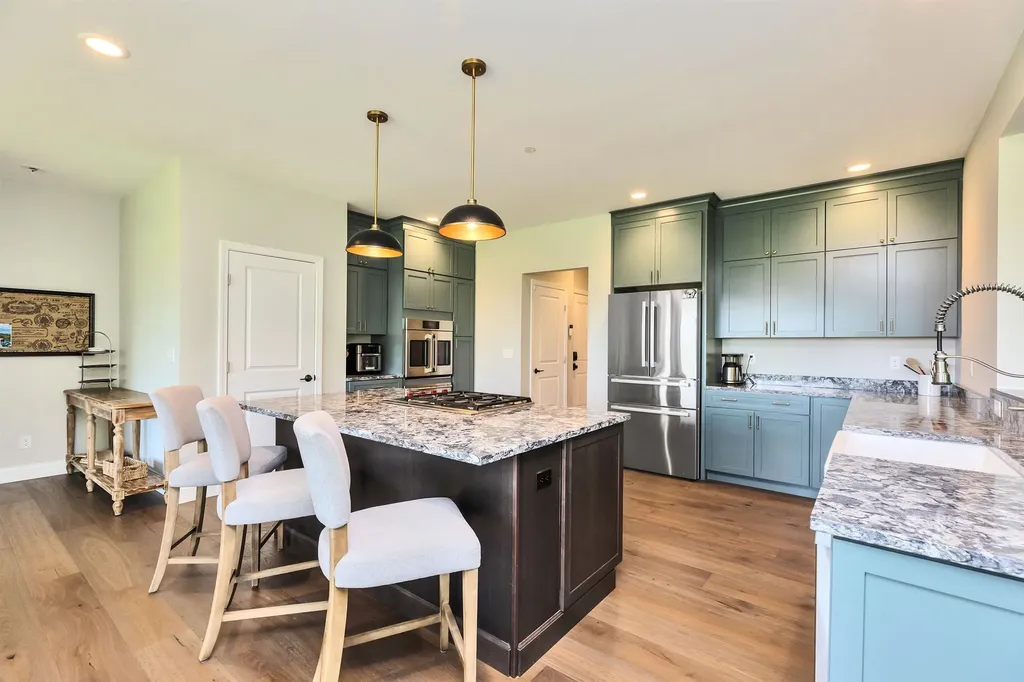 35 Pinnacle Lane Bow NH 03304