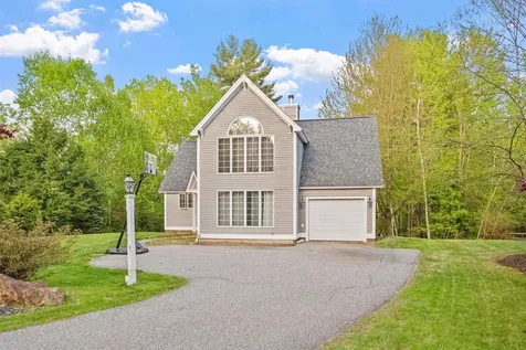 29 Exeter Place Laconia NH 03246