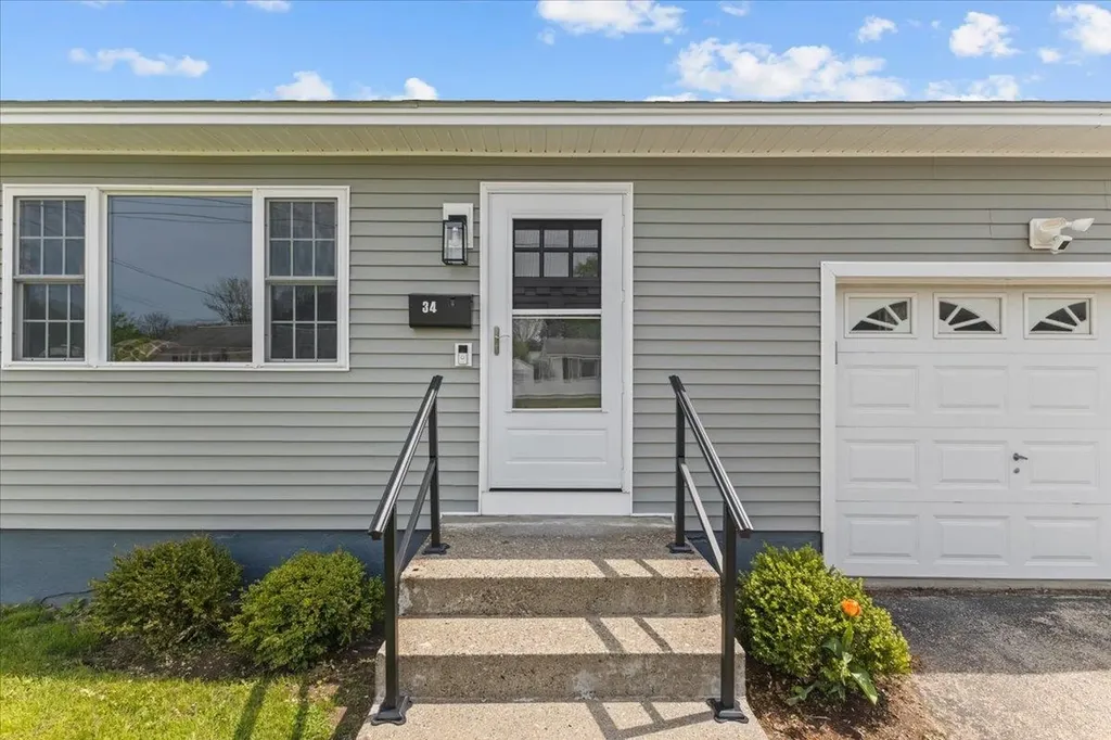 34 Logwood Street South Burlington VT 05403
