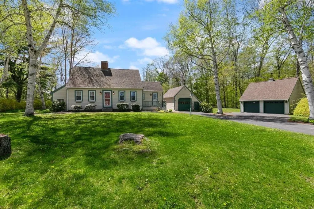 47 Newington Road Greenland NH 03840