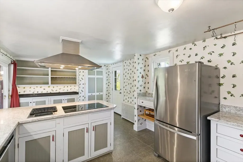 47 Newington Road Greenland NH 03840