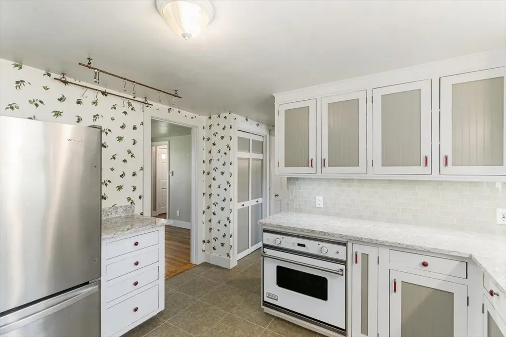 47 Newington Road Greenland NH 03840