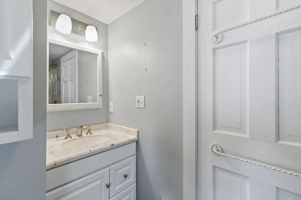 47 Newington Road Greenland NH 03840