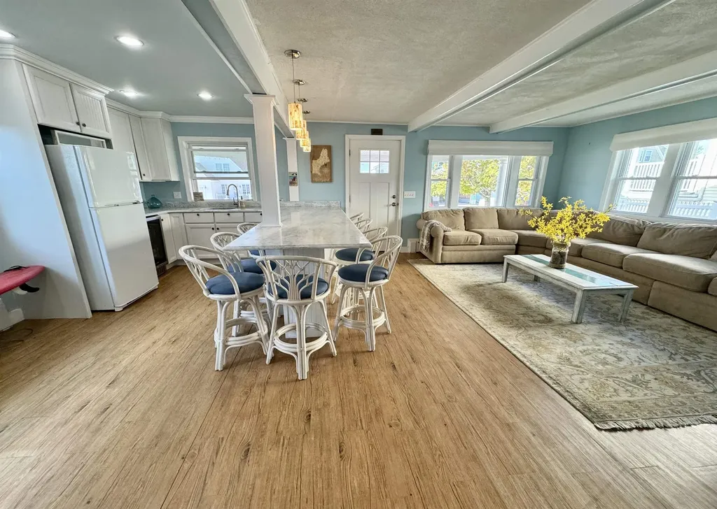 554 Hudson Street Seabrook NH 03874