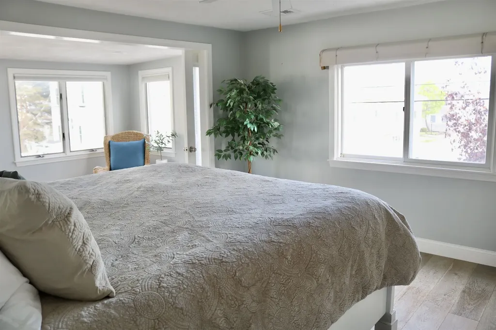 554 Hudson Street Seabrook NH 03874