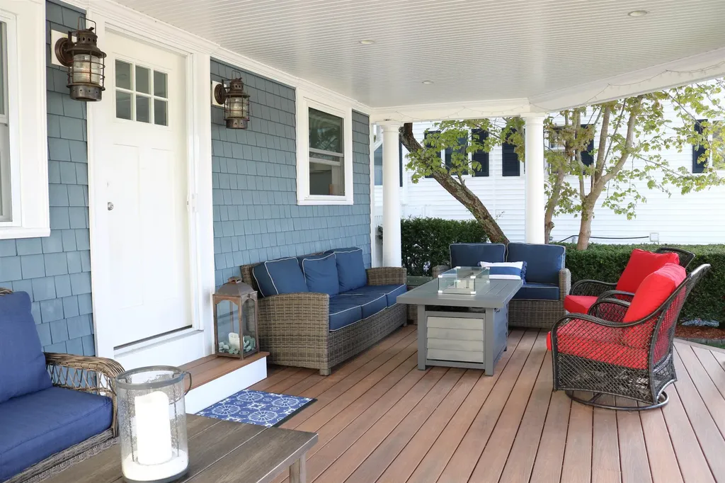 554 Hudson Street Seabrook NH 03874