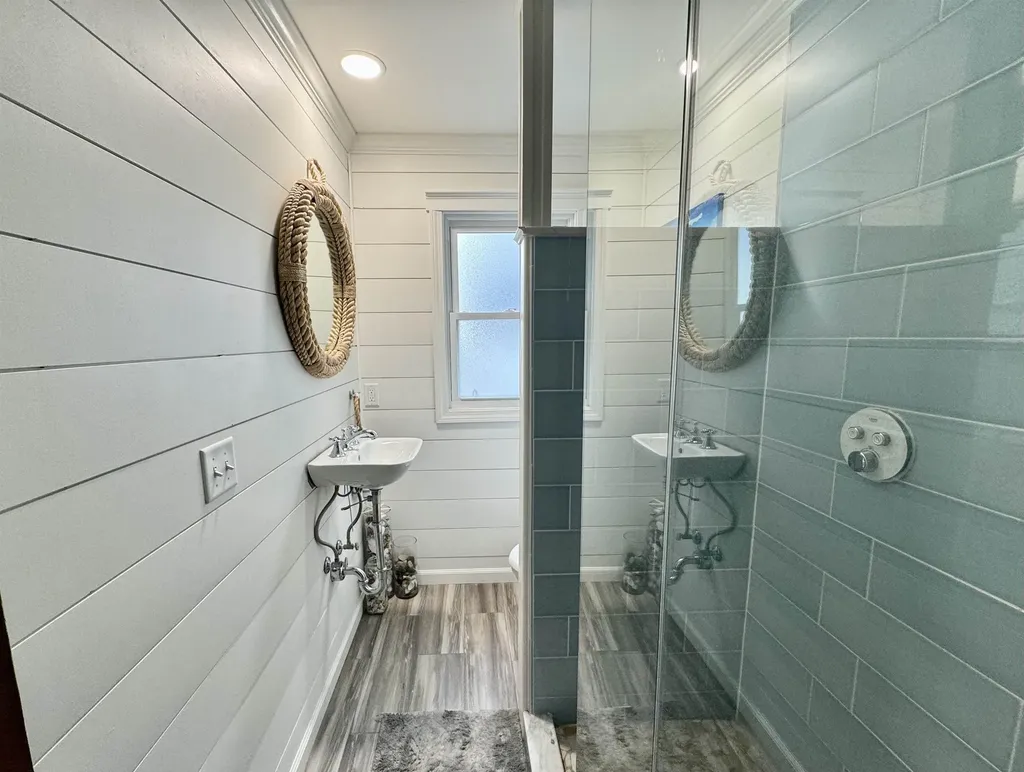 554 Hudson Street Seabrook NH 03874