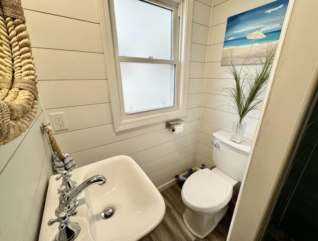 554 Hudson Street Seabrook NH 03874