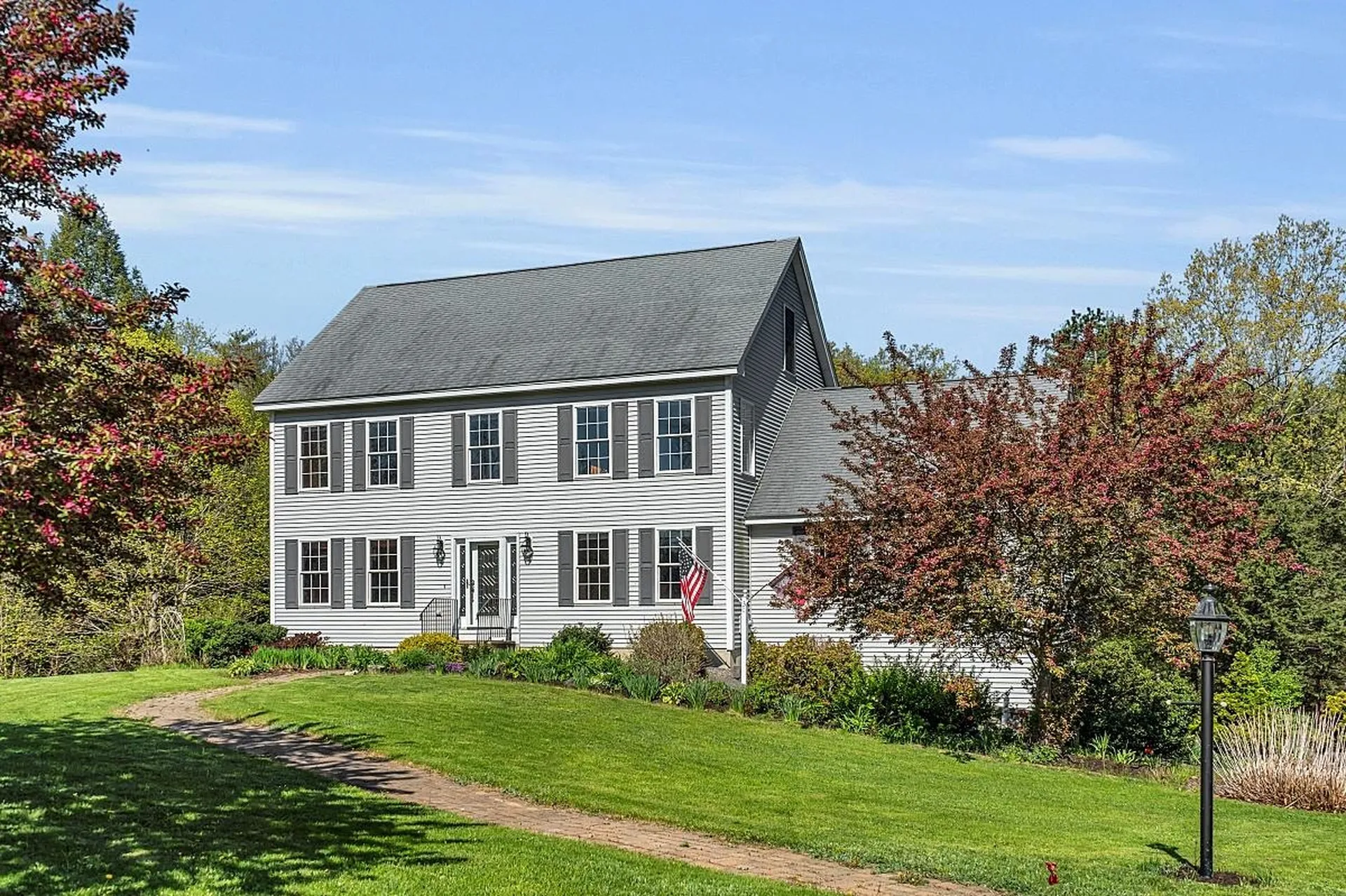 30 Page Lane Epping NH 03042