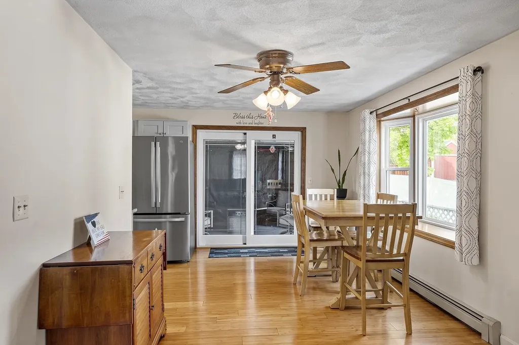 25r Phillip Road Derry NH 03038