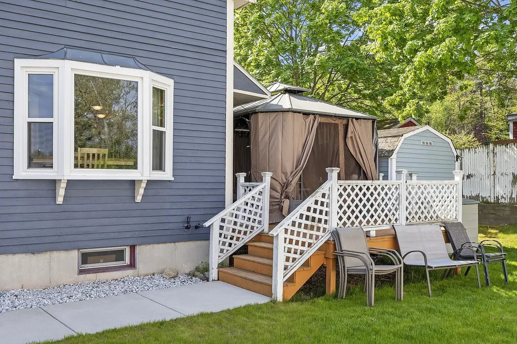 25r Phillip Road Derry NH 03038