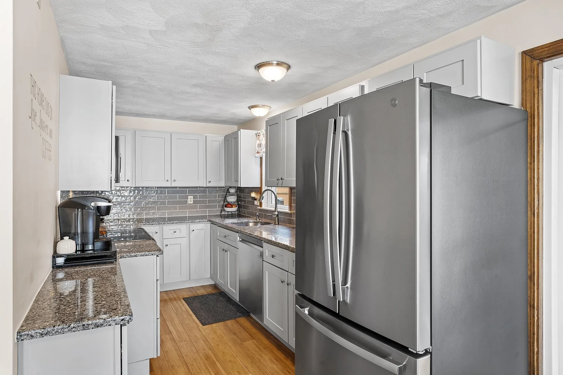 25r Phillip Road Derry NH 03038