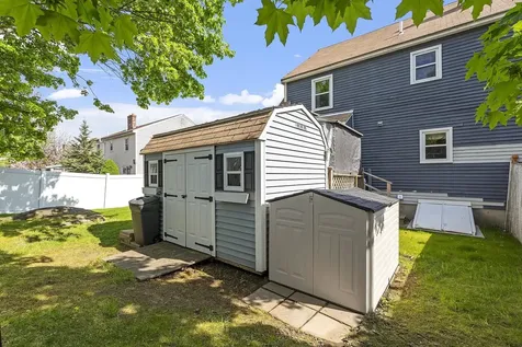 25r Phillip Road Derry NH 03038