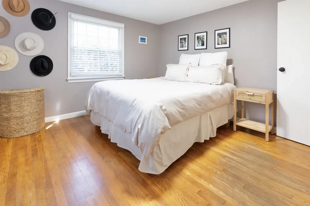 244 Atlantic Avenue North Hampton NH 03862
