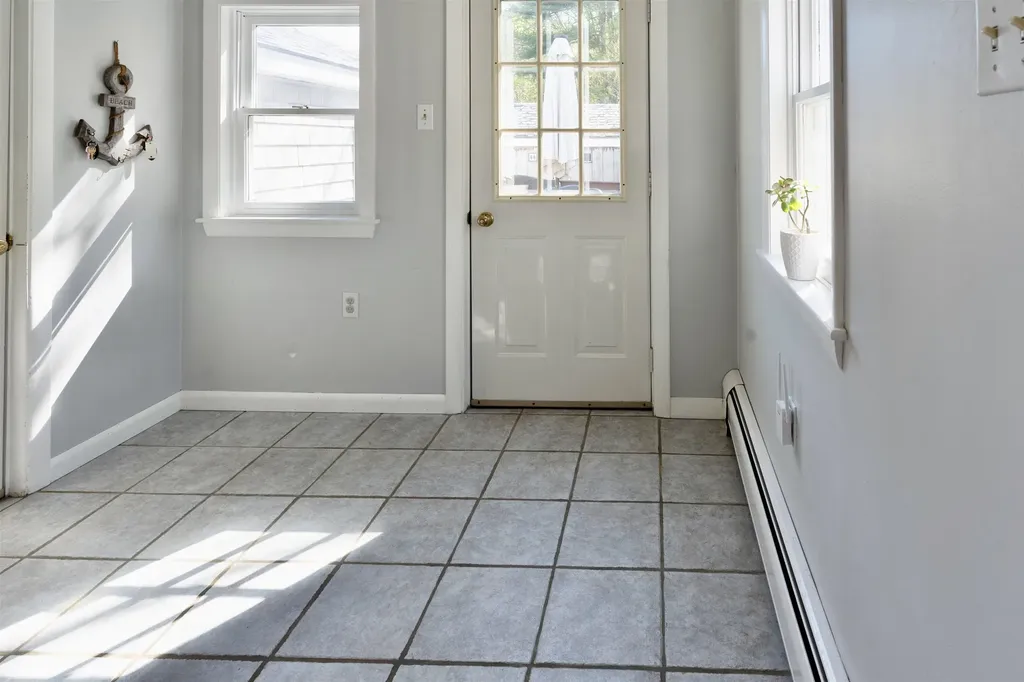 244 Atlantic Avenue North Hampton NH 03862