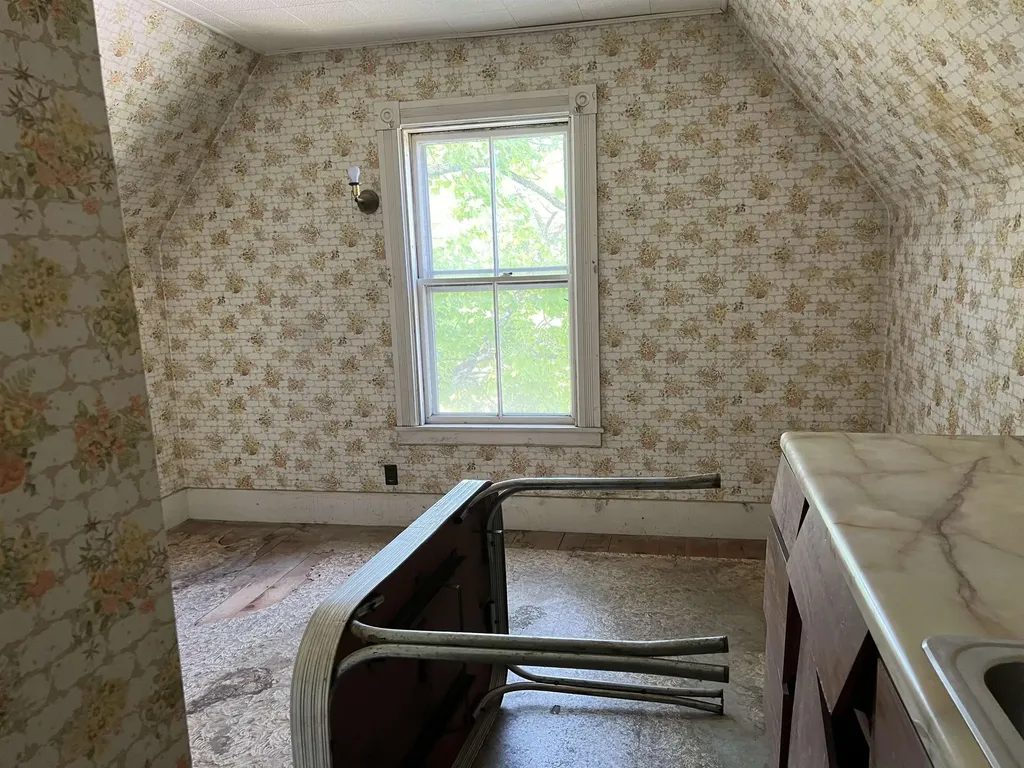 24 Elm Street Goffstown NH 03045