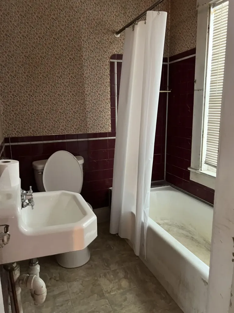 24 Elm Street Goffstown NH 03045