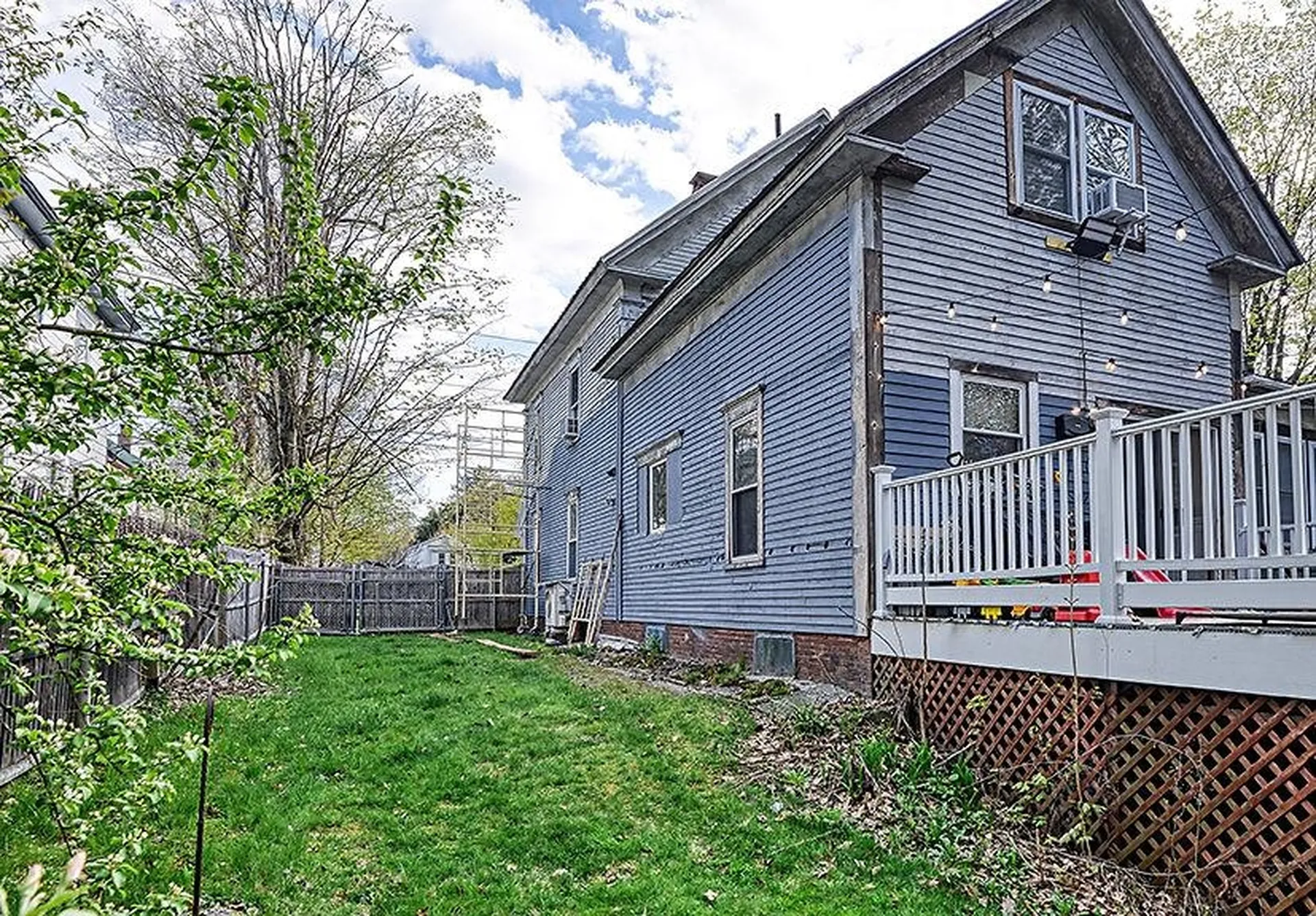 22 East Street Claremont NH 03743