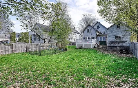 22 East Street Claremont NH 03743