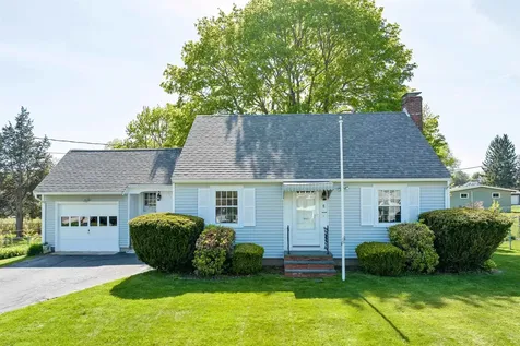 8 Elaine Street Hampton NH 03842