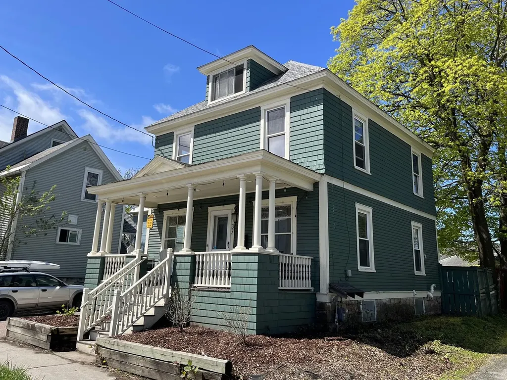 37 Hungerford Terrace Burlington VT 05401