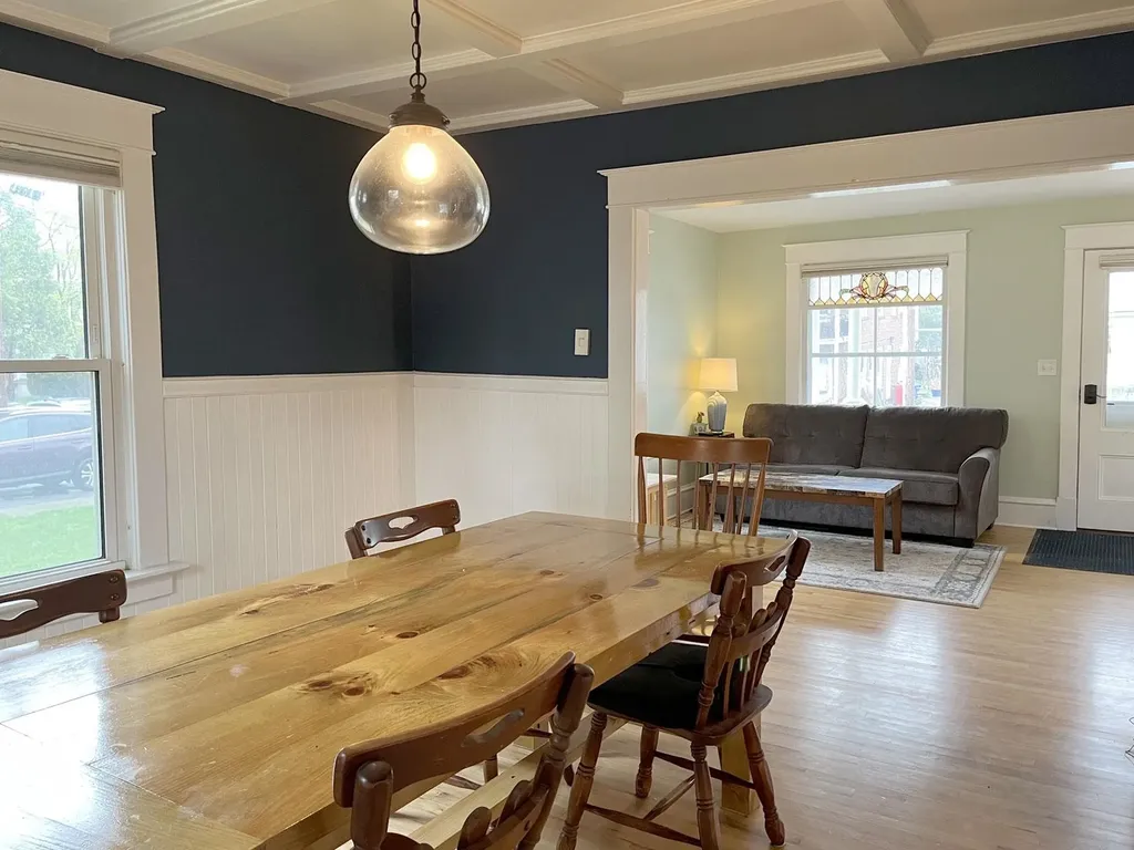 37 Hungerford Terrace Burlington VT 05401