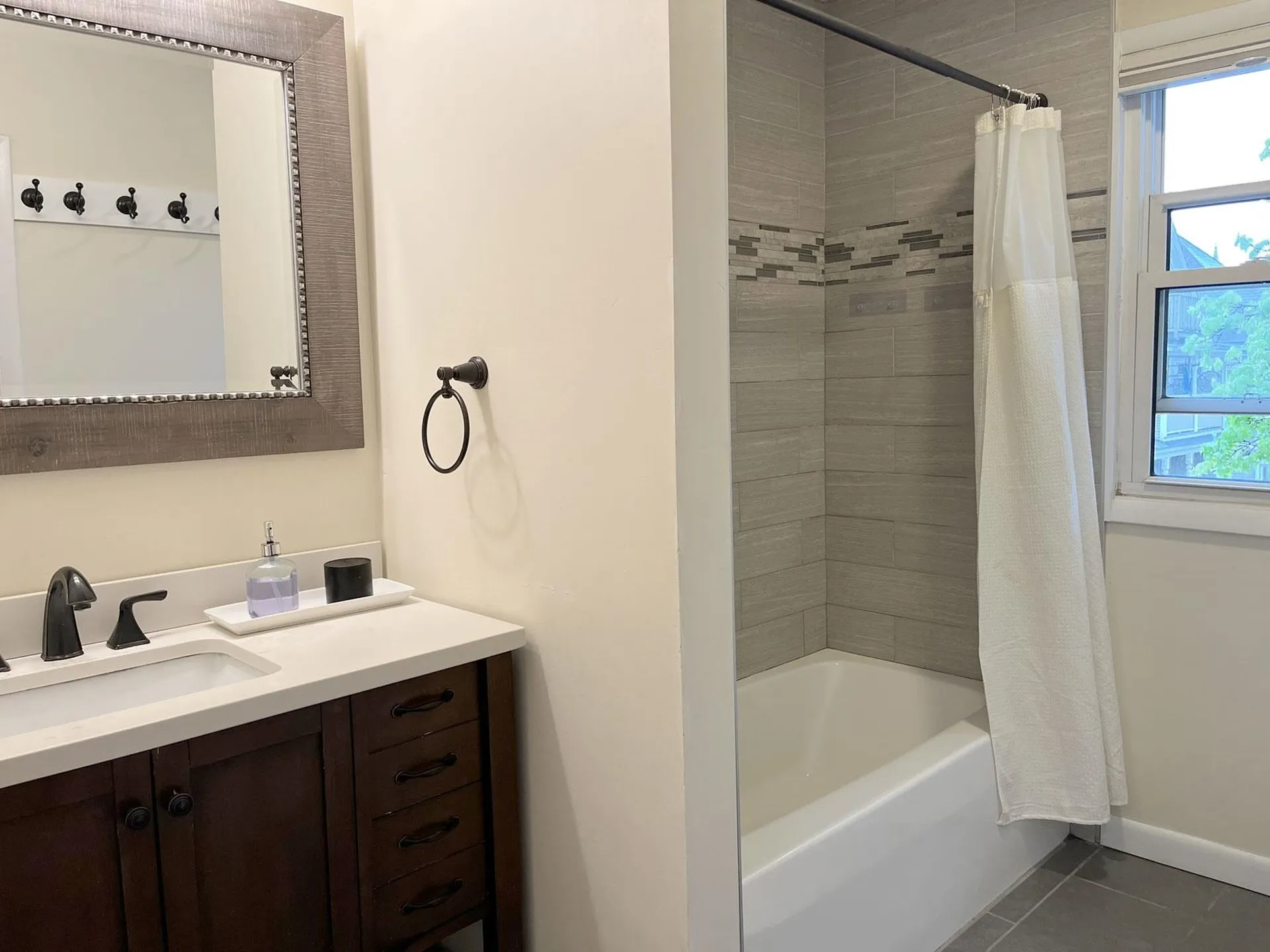 37 Hungerford Terrace Burlington VT 05401