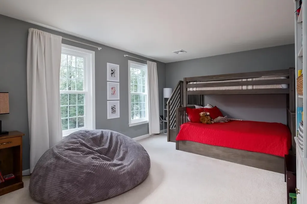 54 Highland Ridge Road Barrington NH 03825