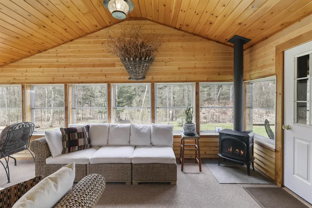 4723 Stagecoach Road Morristown VT 05661
