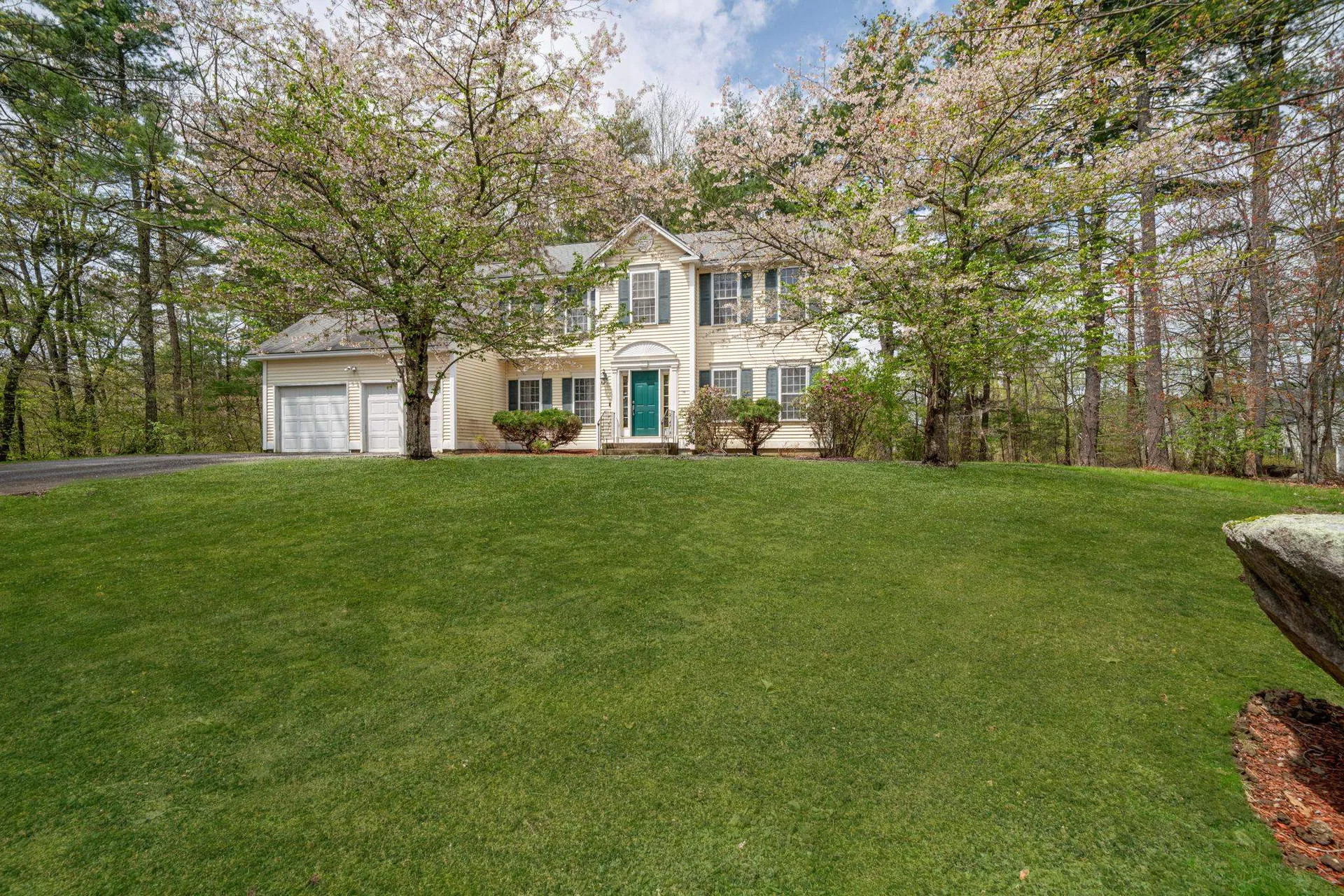 19 Sentry Road Bedford NH 03110