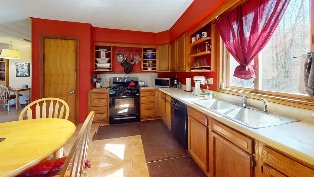 3950 Vt Route 17 Starksboro VT 05487