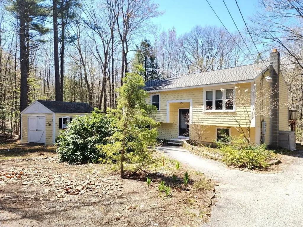 137 Thorndike Road Weare, NH Real Estate Property MLS 4994345